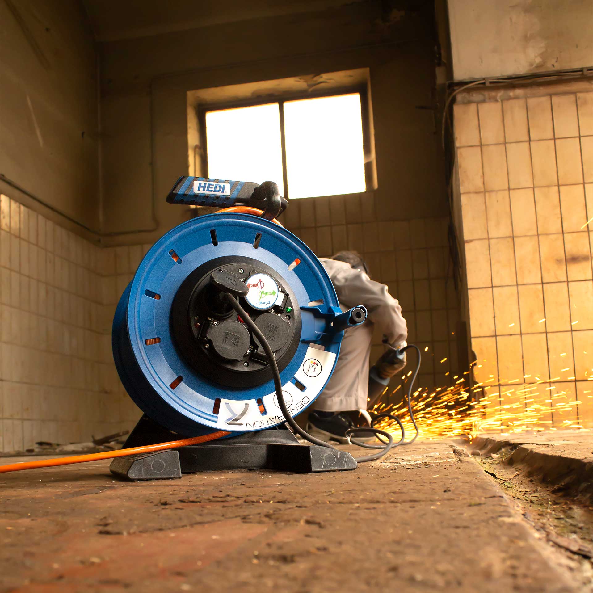 HEDI Vollkunststoff-Kabeltrommel Generation 7 Champion Schleifring 40m H07BQ-F 3G2,5 Anwendung